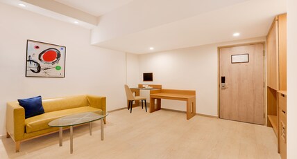 Lemon Tree Hotel Indore Room Type - Junior Twin Suite