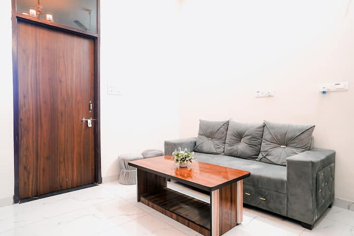 3BED|Netflix|AC|Parking|Wi-Fi|Patrika Gate|EHCC - Tap to explore photos