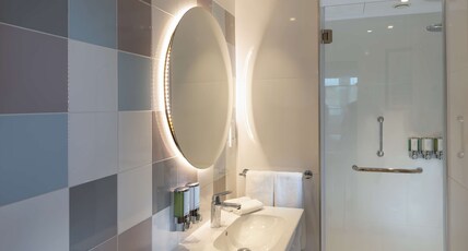 Hampton by Hilton Budapest City Centre Room Type - TWIN ROOM