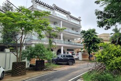 Executive`s inn
