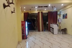 Holiday inn Hotel & Restaurant