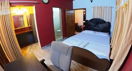 Makam Holiday Home Room Type - B1 DELUXE FAMILY ROOM