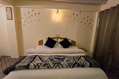 Flura Casa By Navneet Tourist