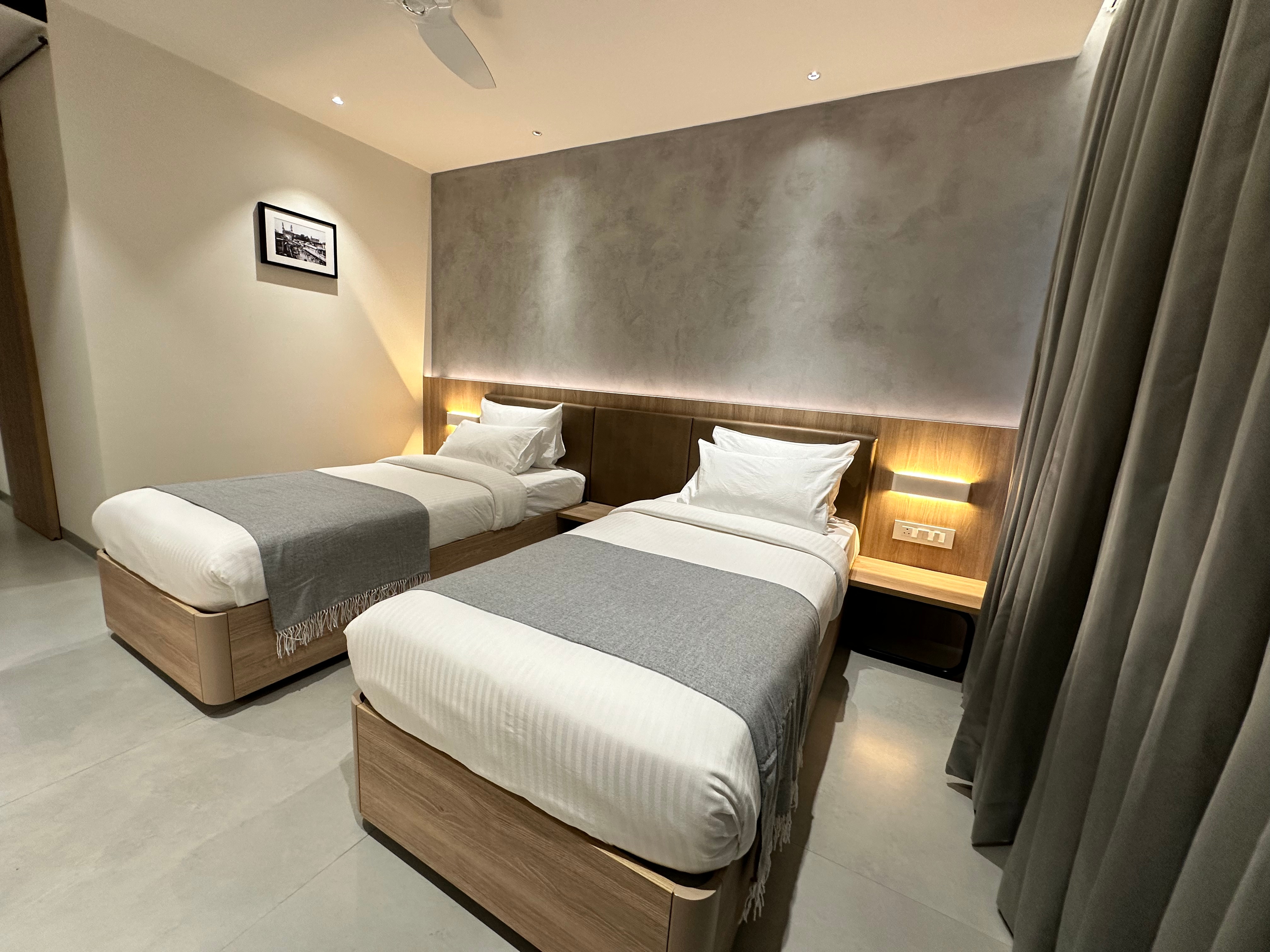 32 Urban by Akoya Hotels - Tap to explore photos