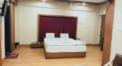 HOTEL SIDDHI Room Type - SUITE ROOM