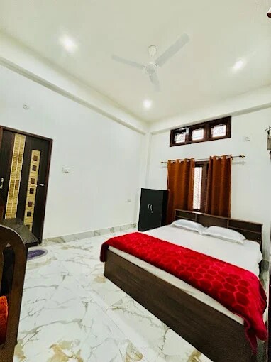 RB GUEST HOUSE Guwahati - Tap to explore photos