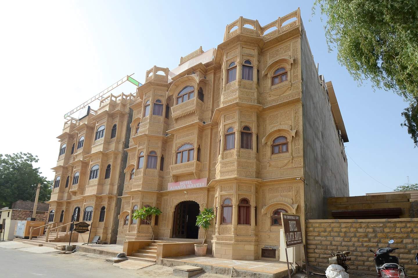 Hotel Ajanta Haveli - Tap to explore photos