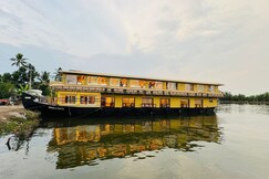 Anugraha Cruise Houseboats
