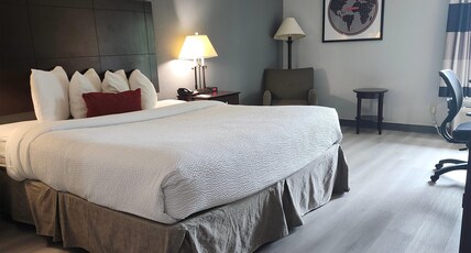 Ramada by Wyndham Luling Room Type - 1 King Bed, Non-Smoking