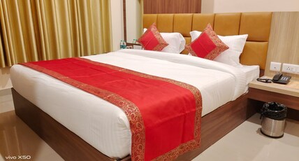 Hotel The Grand by Nexottel Room Type - Deluxe Room