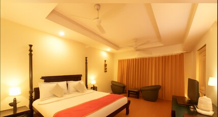 Hilltop Palace - Best Located Lake Facing Hotel In Udaipur. Room Type - Deluxe Pool Facing Room