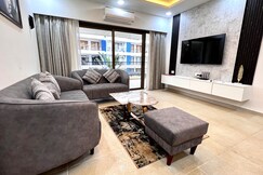 03-2Bedroom Garden view, Swimming Pools, Gym, Sauna, Jacuzzi near Beach North Goa