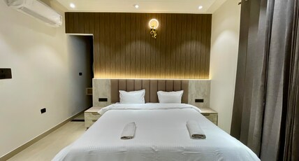 The Neeraj Marine Ganga Stays With Ganga Ghat Access Room Type - One BHK Non-View With Sofa Bed
