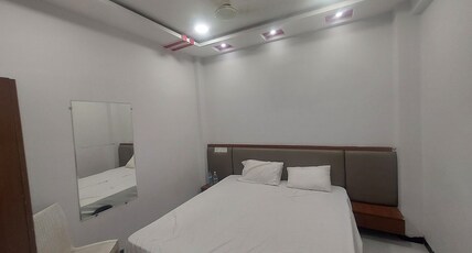Hotel O Shree Lodging Room Type - Classic