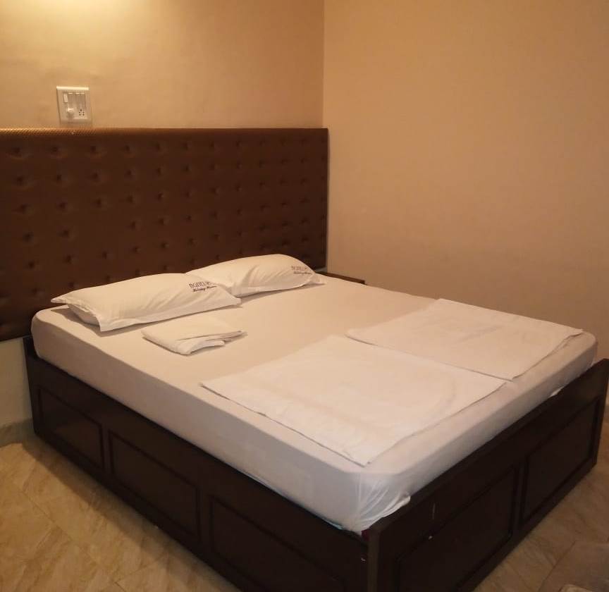 Agnelo's Holiday Home Candolim - Tap to explore photos