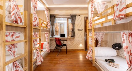 Moustache Hostel Nainital Room Type - Bed in 6 Bed Mixed Dorm