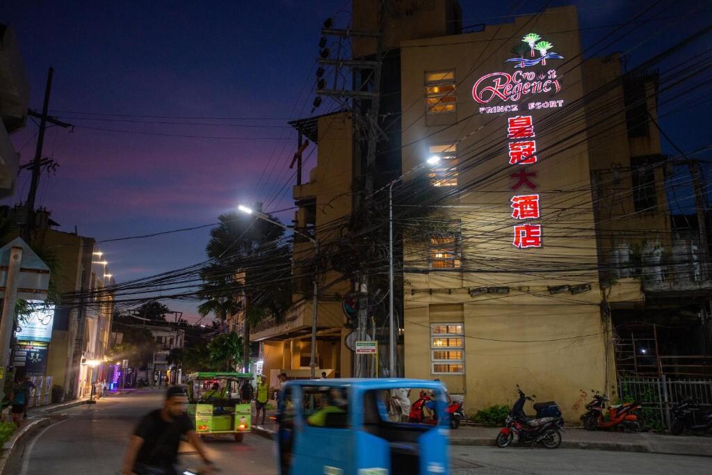 Crown Regency Prince Resort - Tap to explore photos
