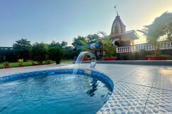 Shreejee The Farm with Pvt Pool & Farm tour in Gurugram
