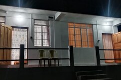 IN HIS TIME HOMESTAY
