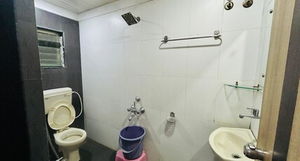 hotel pariwar Room Type - Triple Room (AC)