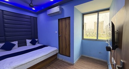 Sai Krupa hotel & rooms Room Type - King Bed Room with Garden View