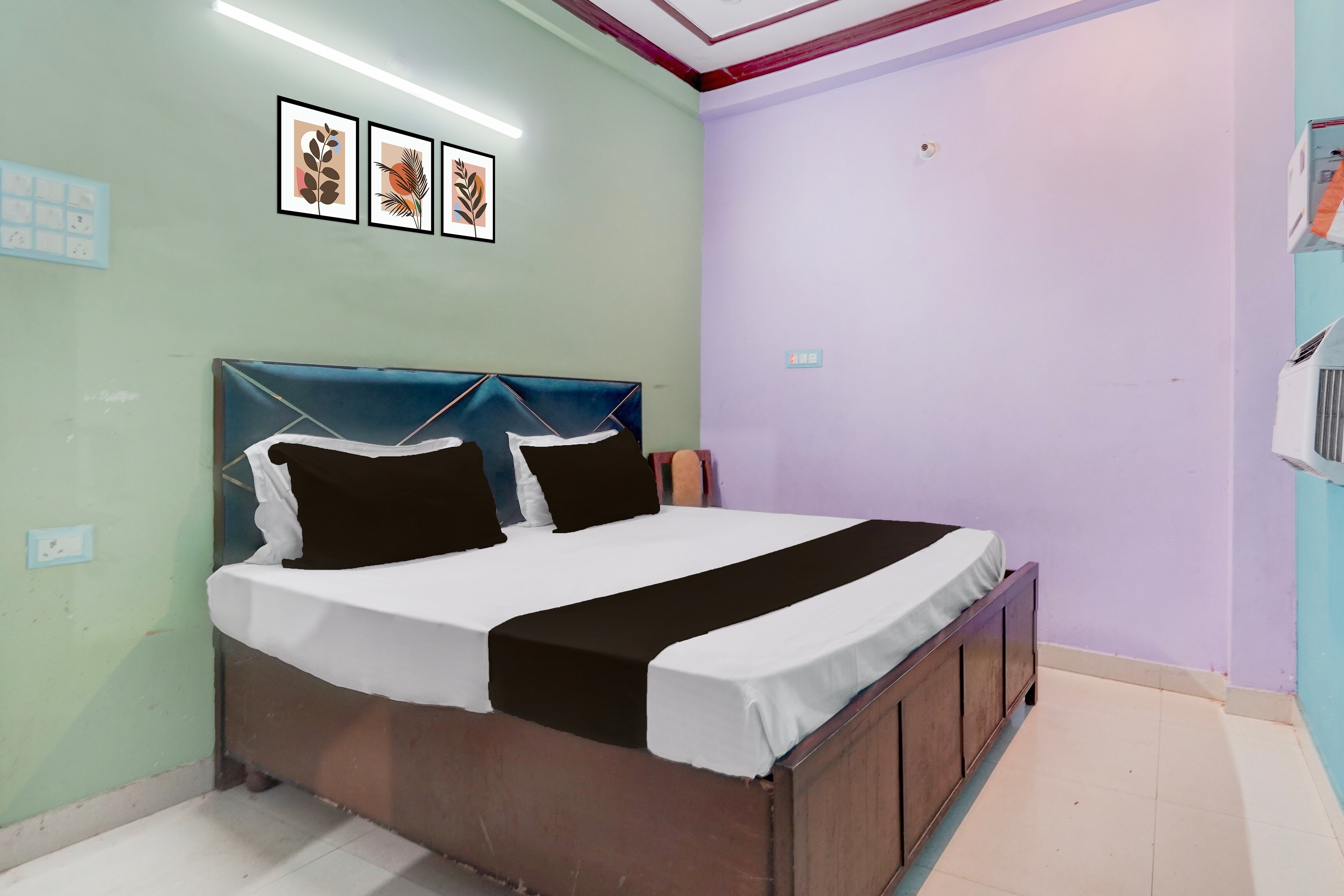 HOTEL O AWARA GRAND PALACE - Tap to explore photos