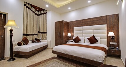 Wood Castle Spa Resort- A River Access Property Room Type - Super Deluxe (Villa) Cottage