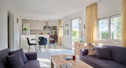 Evlogia Hotel Seafront and Annex by Greek Pride Room Type - Family Apartment | 2 Bedrooms | Garden View Evlogia Hotel Seafront and Annex by Greek Pride Room Type - Family Apartment | 2 Bedrooms | Garden View