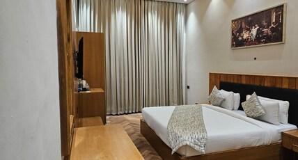 Hotel Northern Heights Room Type - 1 Bedroom Suite with Balcony