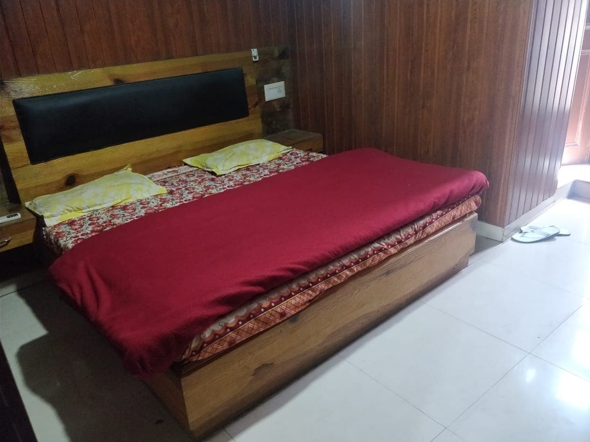 Vinay Guest House - Tap to explore photos
