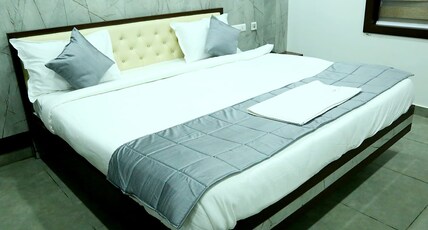Hotel Sushmitha Inn Room Type - Premium Executive Room