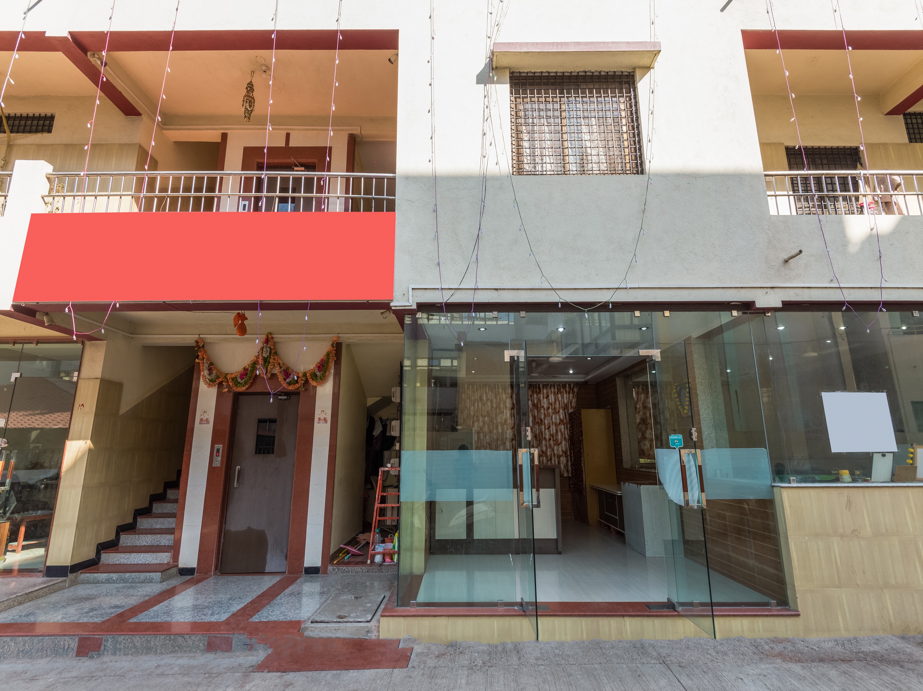 Hotel Sai Mauli - Tap to explore photos