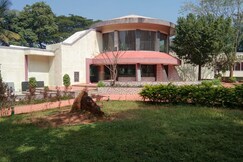 KSTDC Mayura Pavithra, Yediyur