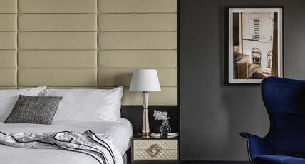 Sofitel Melbourne On Collins Room Type - JUNIOR SUITE, 1 King Bed, Open Plan Living Area, Corner Bay and River Views Sofitel Melbourne On Collins Room Type - JUNIOR SUITE, 1 King Bed, Open Plan Living Area, Corner Bay and River Views