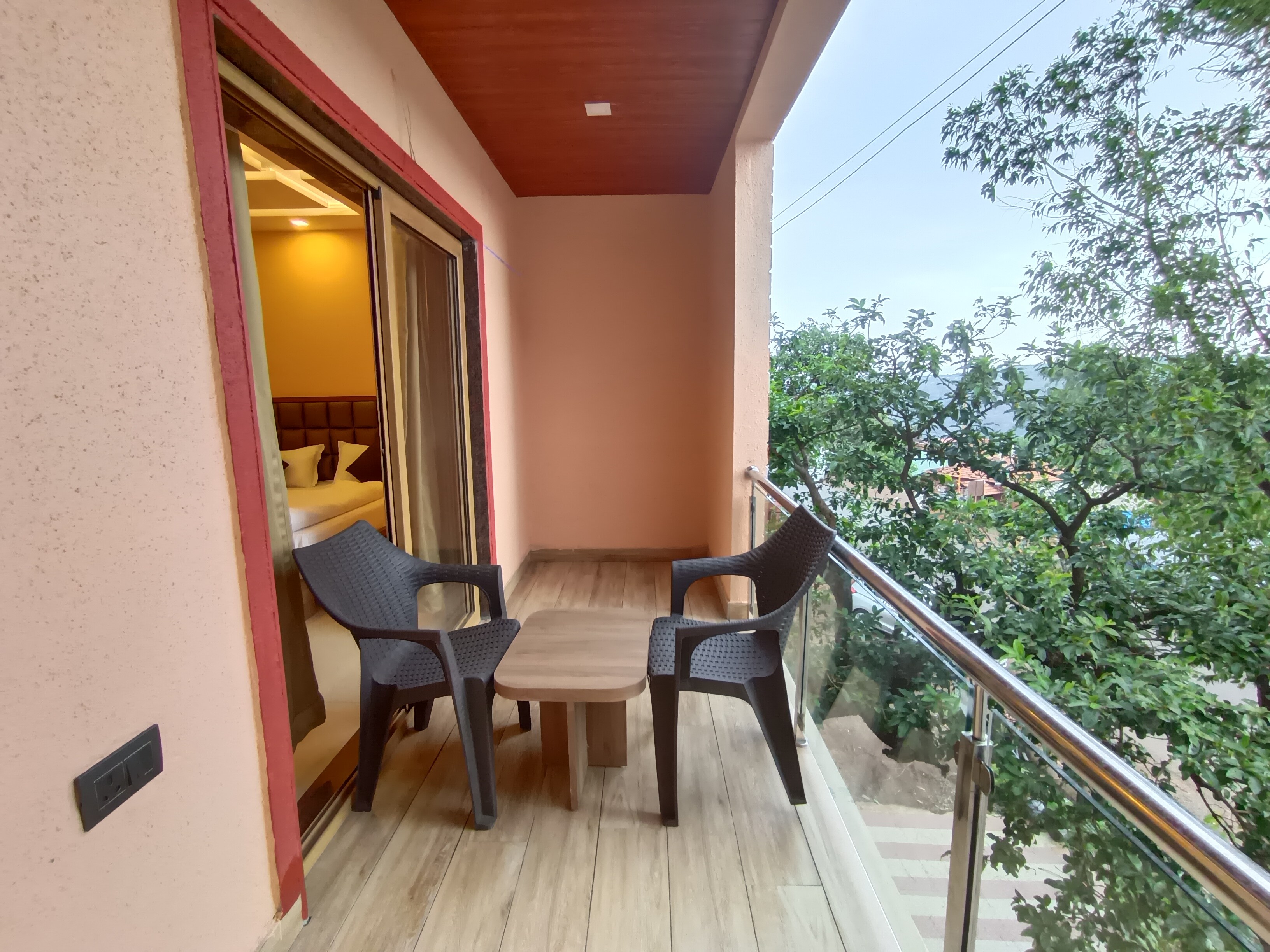NIlgiri Stays - Tap to explore photos