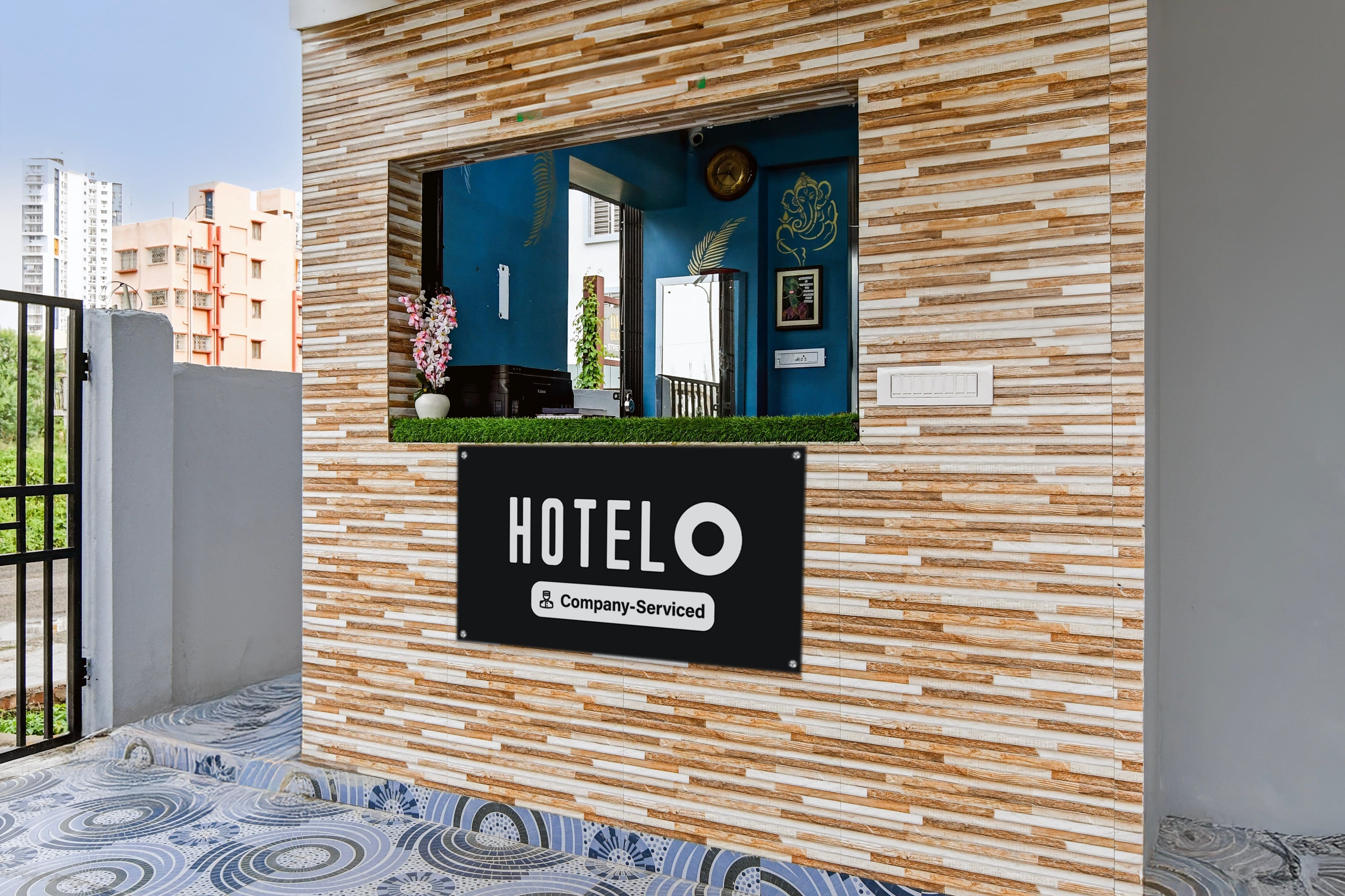 Hotel O Uniworld Formerly Cubic Palace - Tap to explore photos