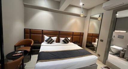 Hotel Shri Anand Vilas Room Type - Semi Deluxe