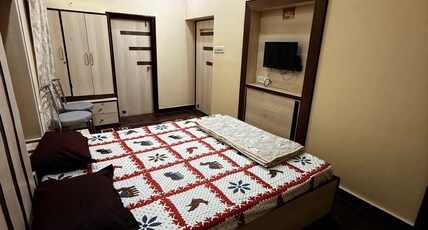 Krishnam Homestay Room Type - Queen Double Bedroom 3