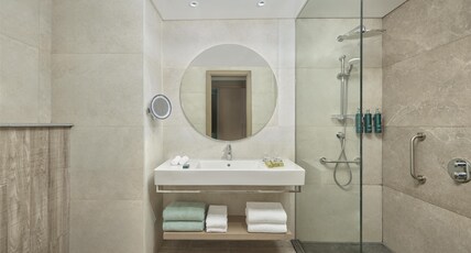 DoubleTree by Hilton Mangroovy El Gouna Resort Room Type - TWO DBL BD SUP RM-PLUNGE V