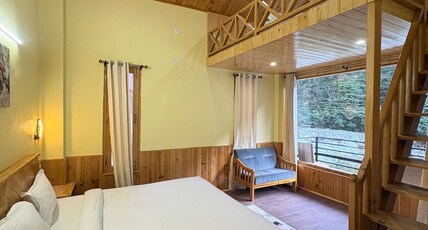 Riverdale Cottage and Cafe Room Type - Wooden Duplex Room