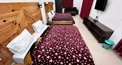 Himalayan Foxhole Room Type - Family Room