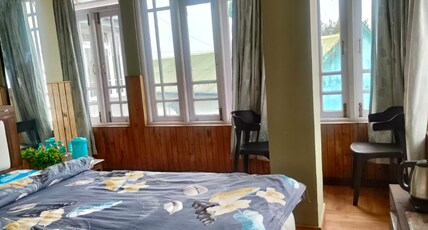Norbu's Guest House Room Type - Double Bed Room Full Kanchenjunga View