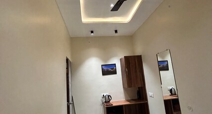 Shreeji stays a boutique stay Room Type - Bedroom 4