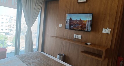 Hotel Maple Room Type - Deluxe Room