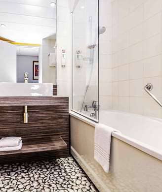ibis Styles Lyon Sud Vienne - Tap to explore photos