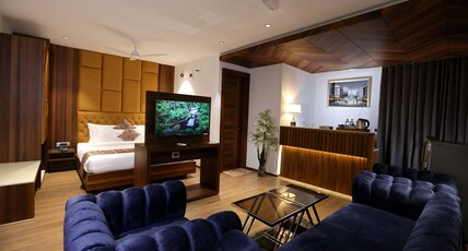 Royal Lalit Grand Hotel Room Type - ROYAL MAHARAJA