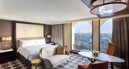 InterContinental DHAKA Room Type - 1 King Club Lounge Access