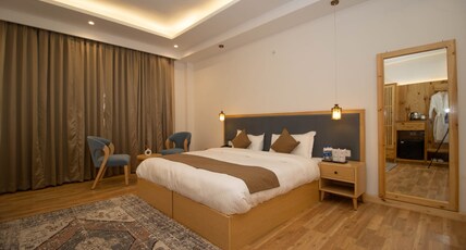 Dragon Residency Room Type - Deluxe Room