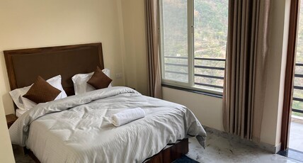 Cinnamon Tree Hotel Room Type - Ganga view room