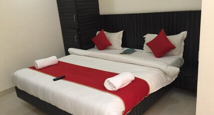 Hotel Abhinav Room Type - Deluxe Triple Bed